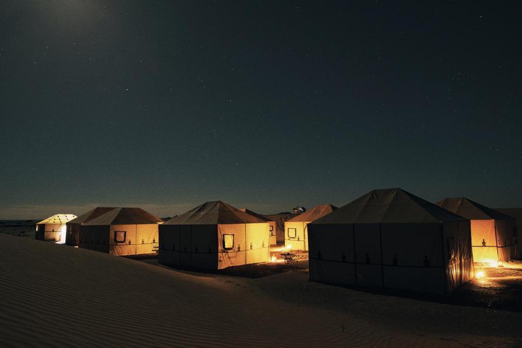 Sand Rose Luxury Camp Мерзуга Экстерьер фото